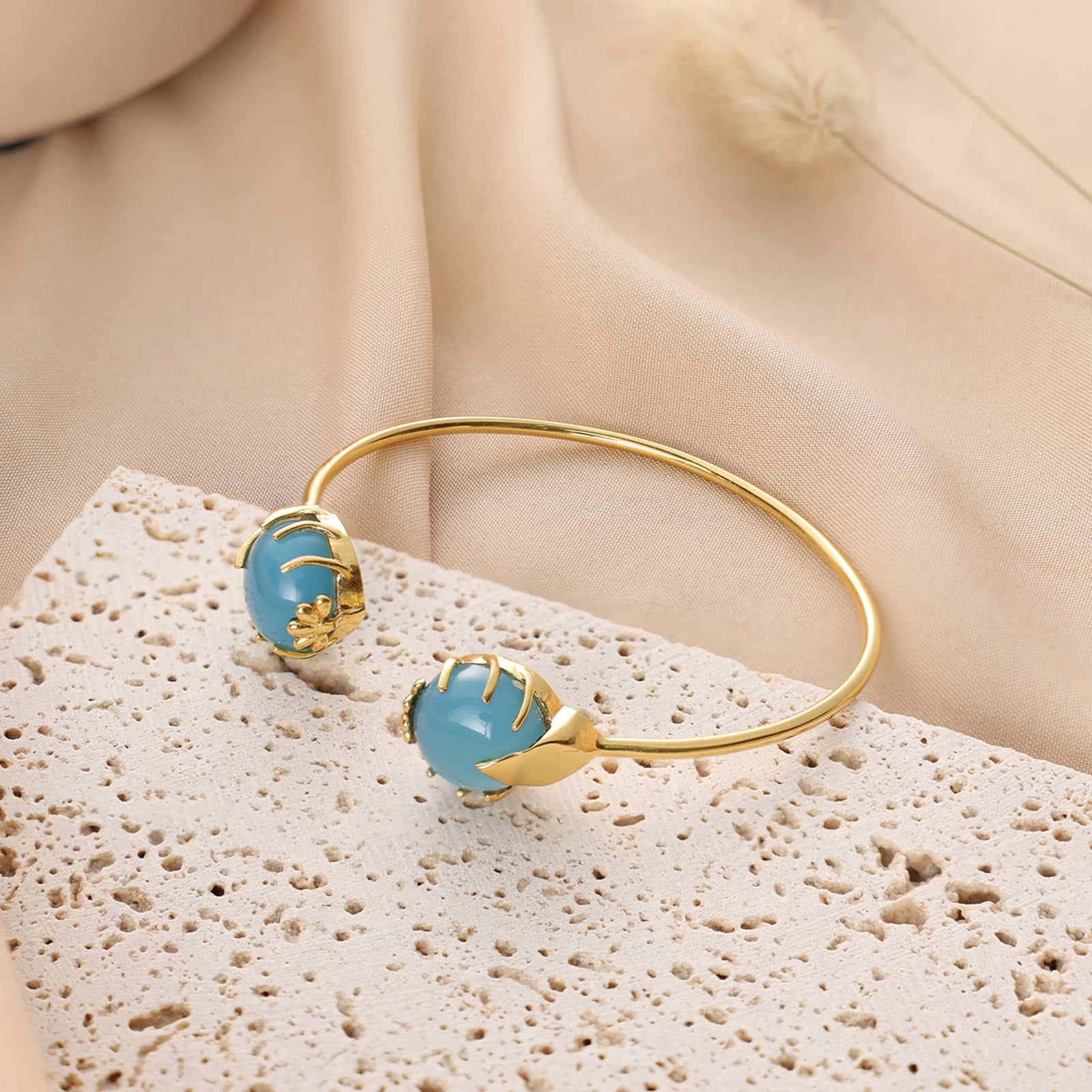 The Floret Twist - BlueChalce Edition