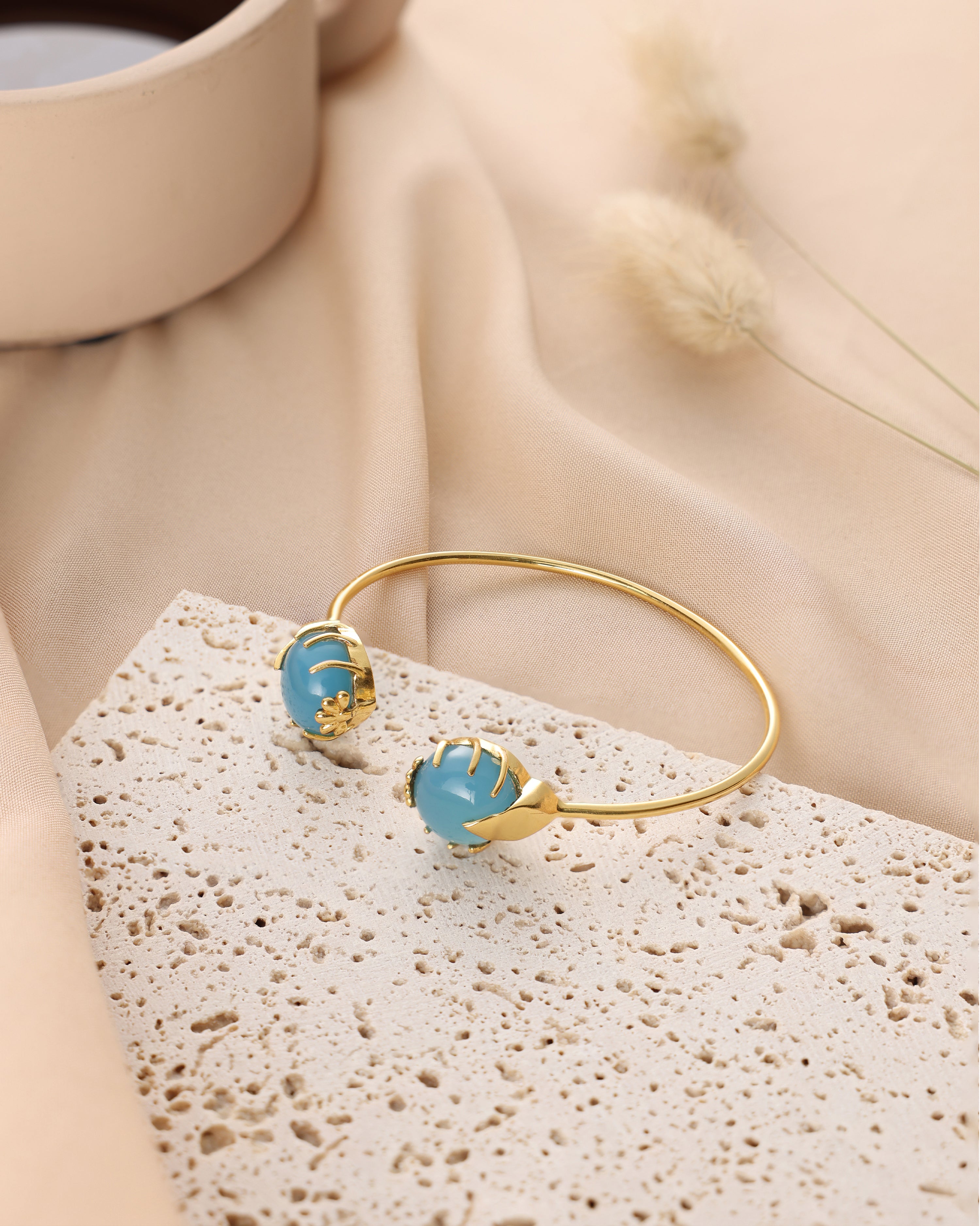 The Floret Twist - BlueChalce Edition