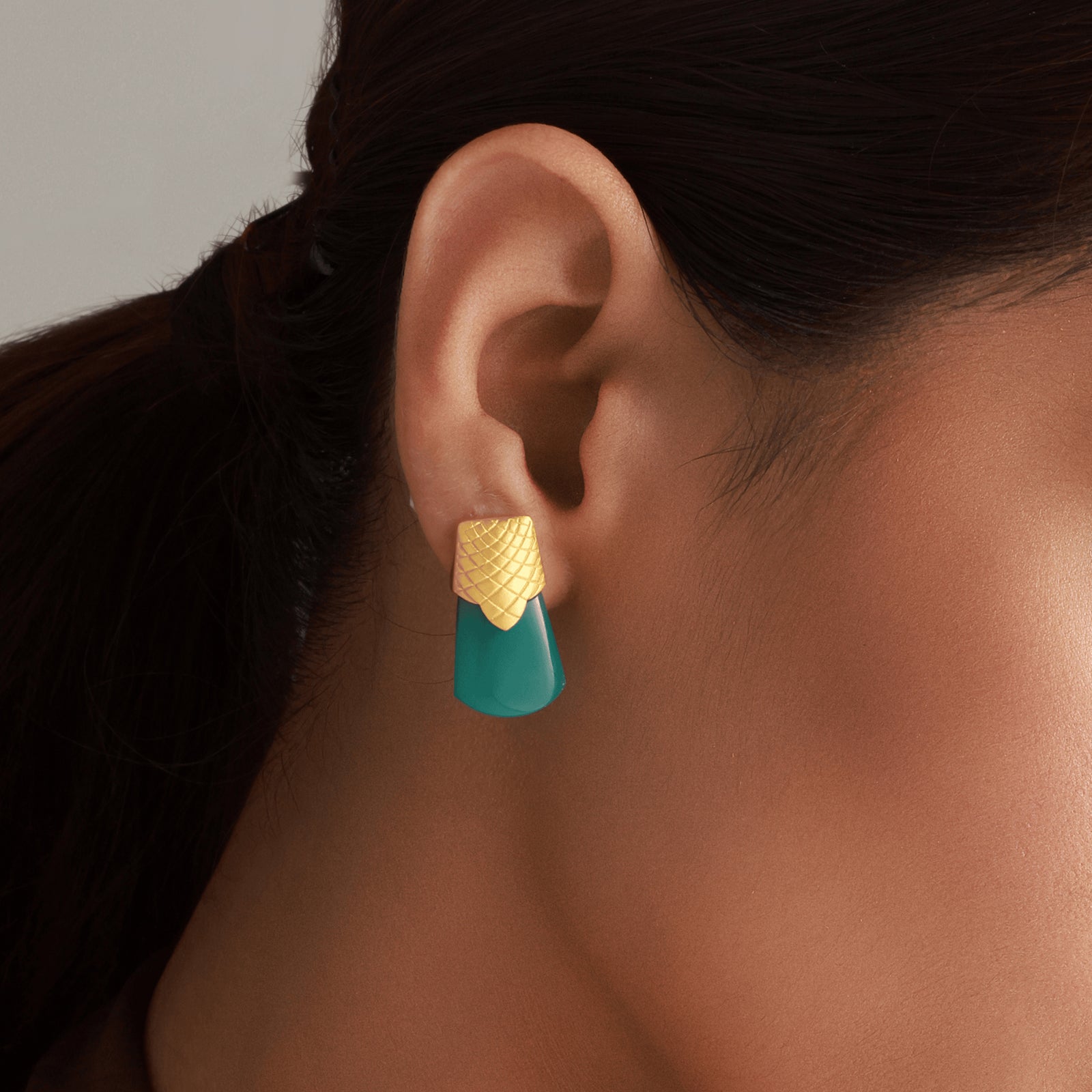 Serpent Verde Studs - 92.5 Silver