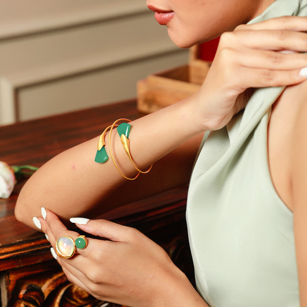 Serpent Verde Cuff