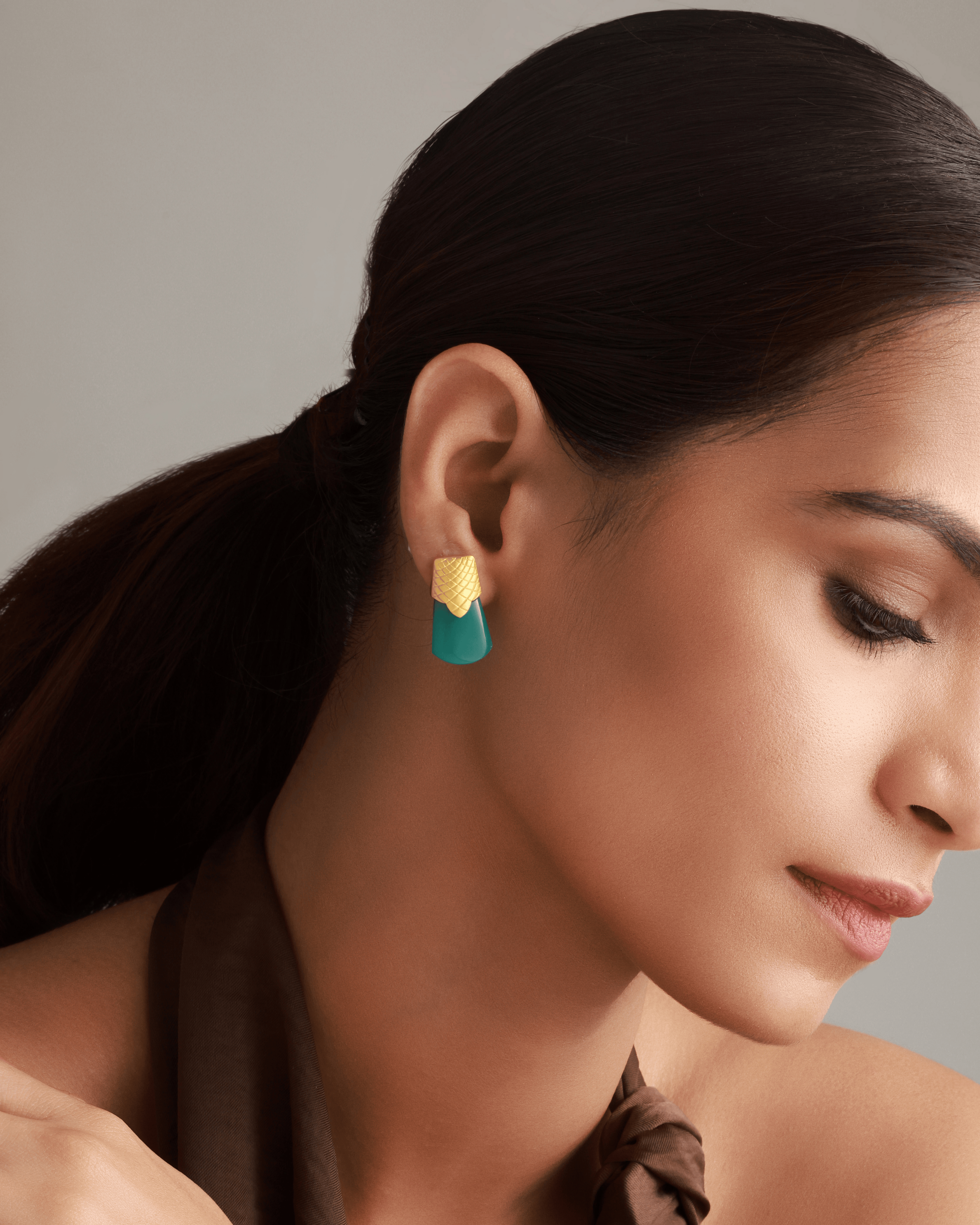 Serpent Verde Studs